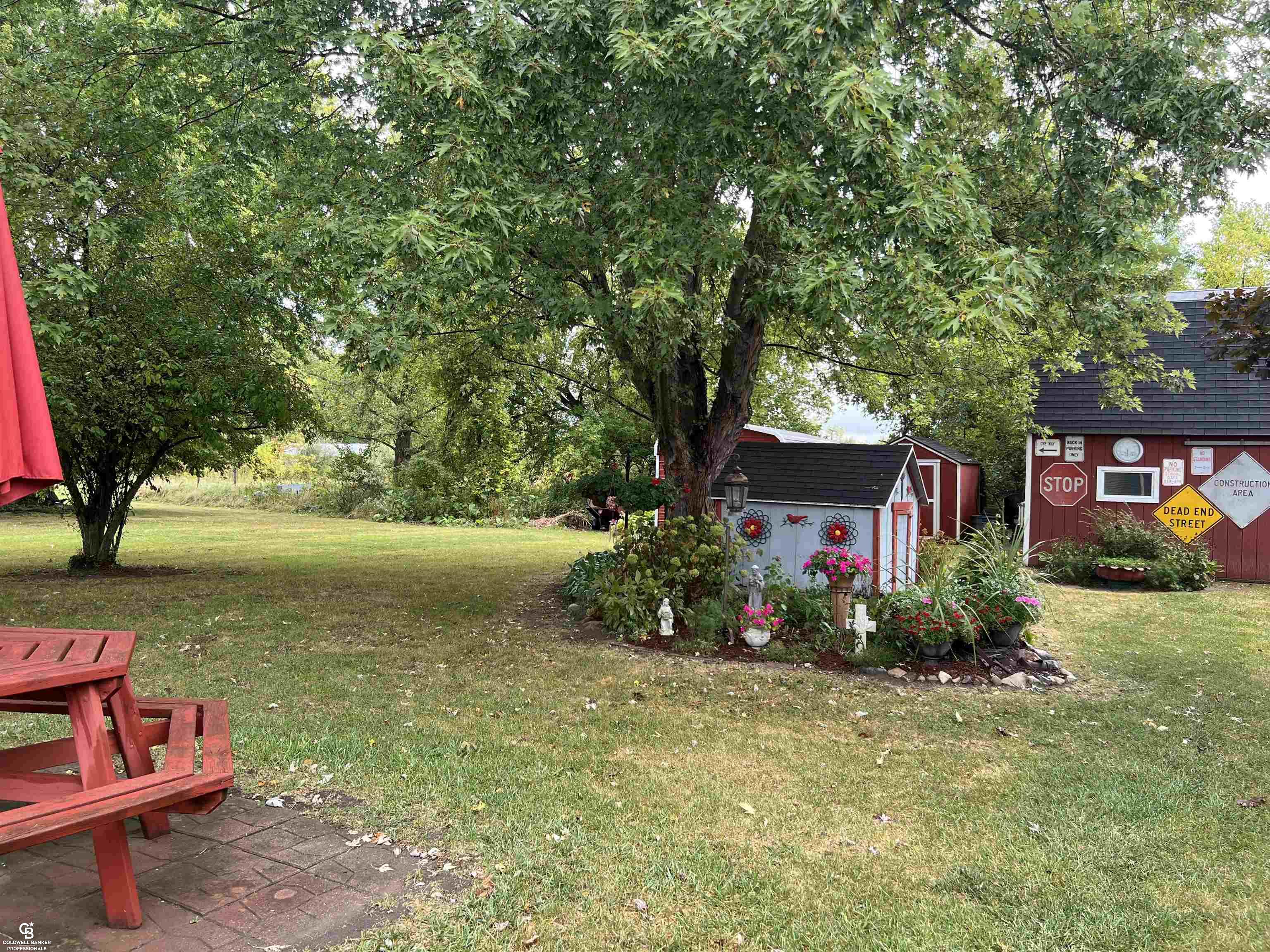 8902 Imlay City Road Avoca, MI 48006 - Photo 15 of 71 Beautiful Back Yard Views