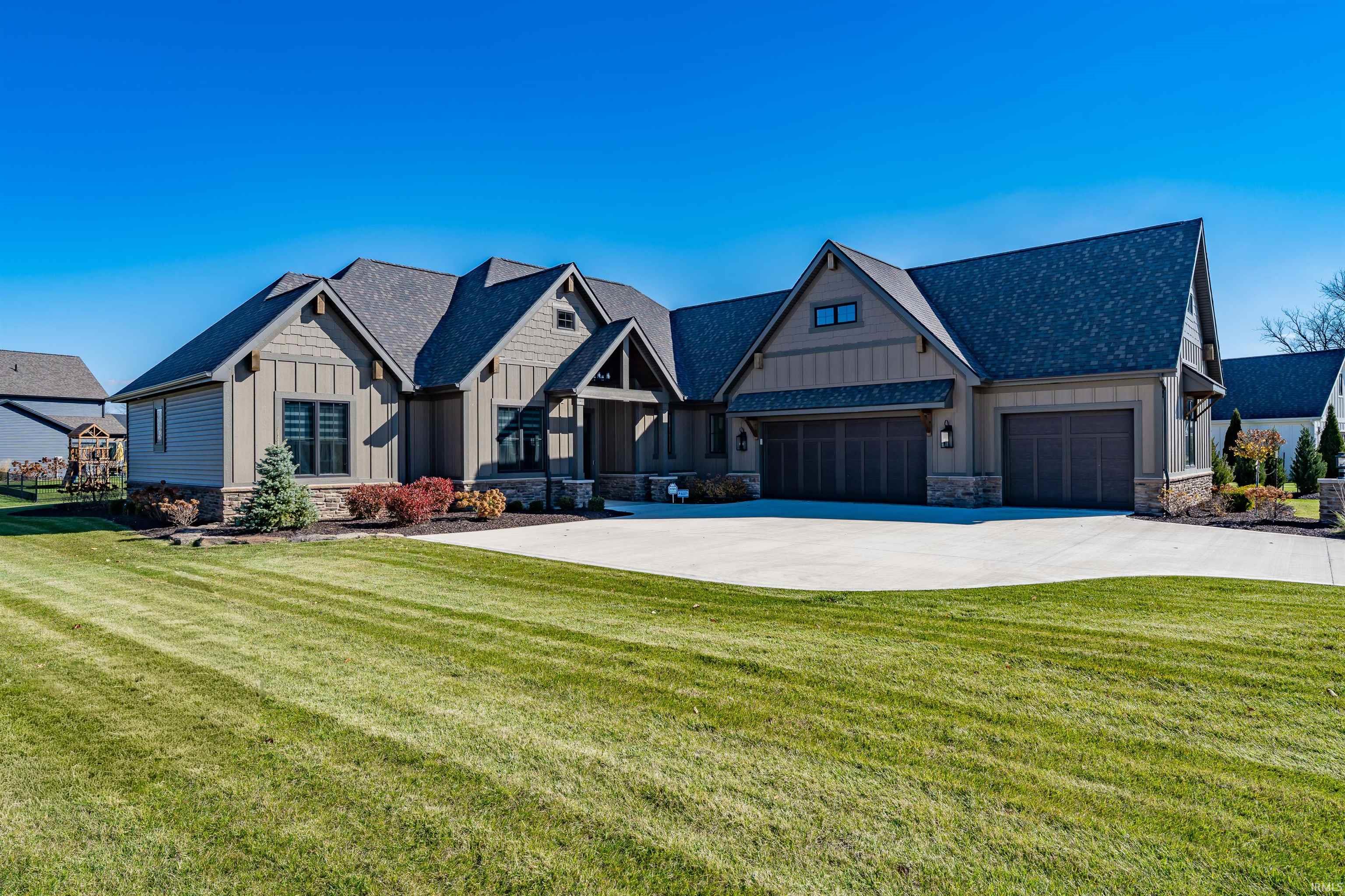 16570 Chilton Cove Huntertown, IN 46748 - Photo 1 of 36