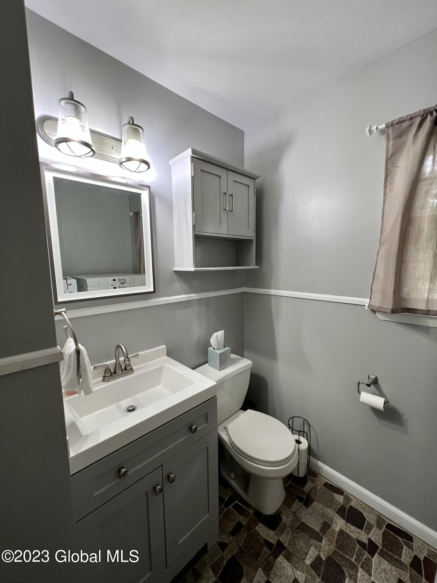 3155 East Old State Road Schenectady, NY 12303 - Photo 8 of 32 IMG_0649