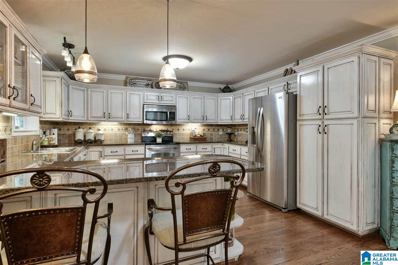 2805 Red Leaf Circle Bessemer, AL 35023 - Photo 19 of 48