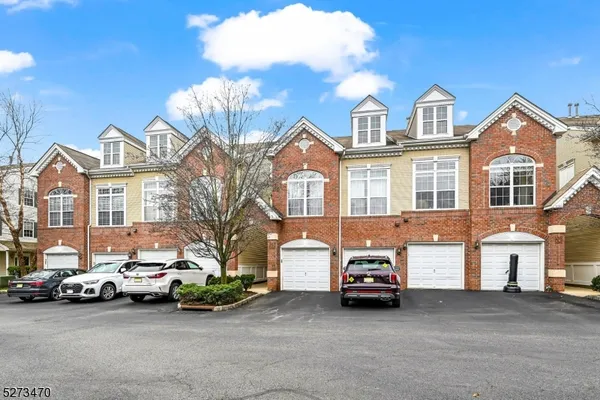 $3,500 | 106 Rock Creek Drive, Clifton, NJ 07014