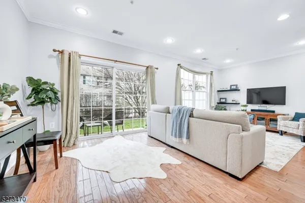 $3,500 | 106 Rock Creek Drive, Clifton, NJ 07014