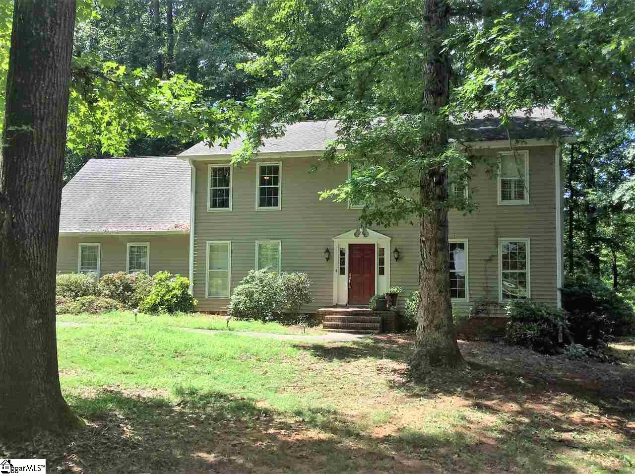 This 4 bedroom home has plenty of space for everything.  Formal dining and living rooms are complimented by a great room downstairs and large bonus room upstairs.