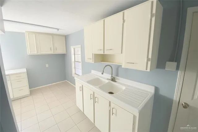 $92,500 | 719 North Canna Street, Pharr, TX 78577