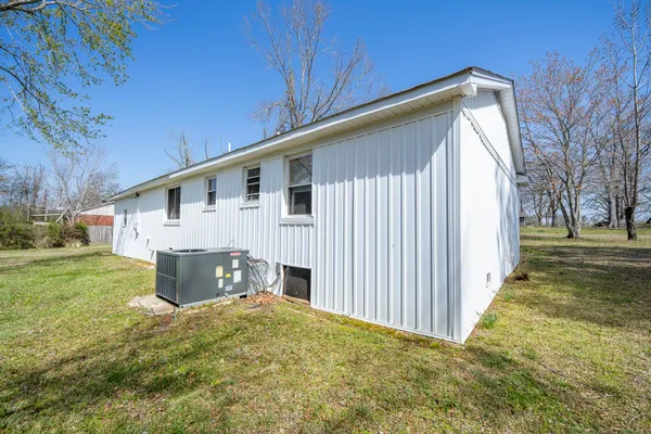 $199,900 | 7073 22nd Highway South, Michie, TN 38357