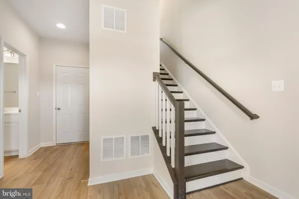 $2,895 | 572 Union Street, Frederick, MD 21701