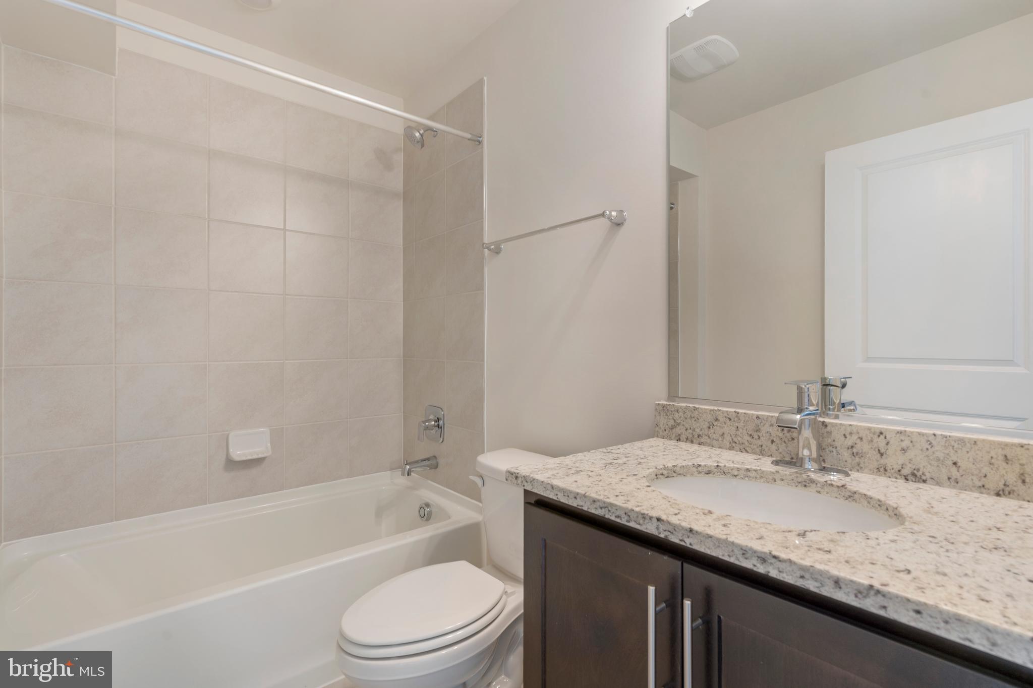 572 Union Street Frederick, MD 21701 - Photo 31 of 36 Lower level Full bath