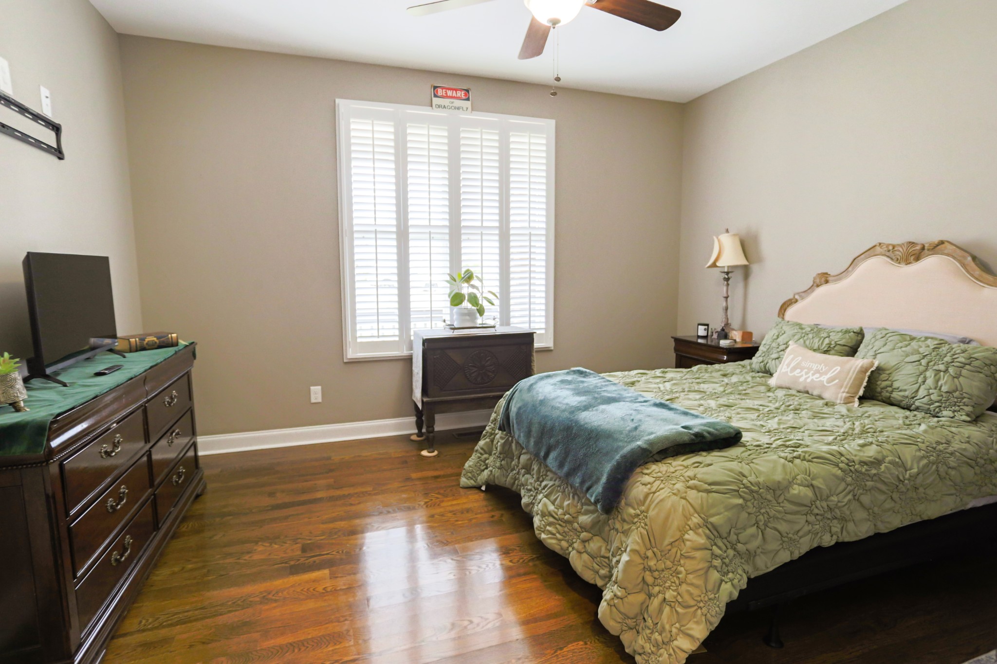 1700 Zevon Court Spring Hill, TN 37174 - Photo 38 of 71 a bedroom with a bed and a computer on the desk