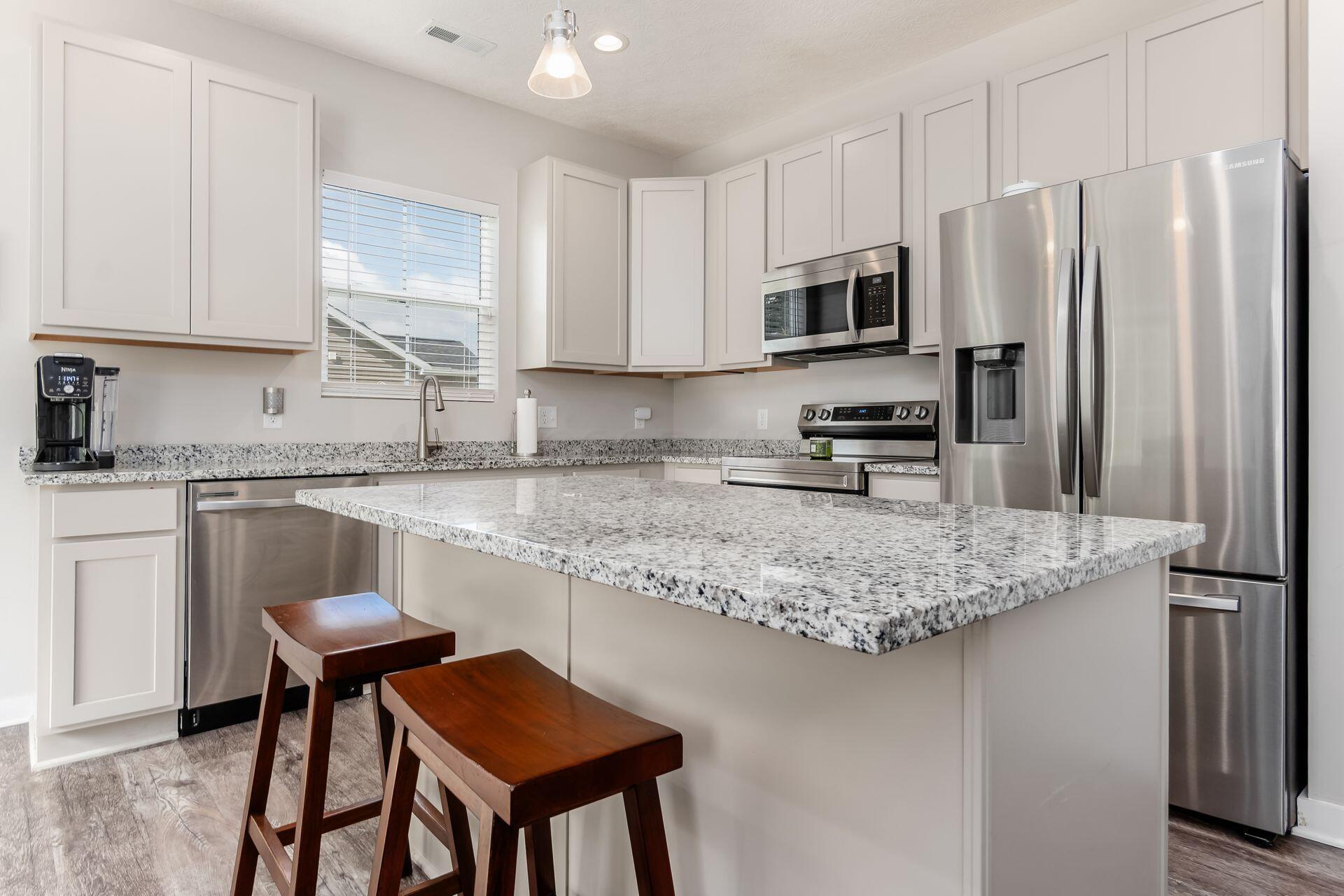 195 Lenell Loop Delaware, OH 43015 - Photo 10 of 24 Island Seating