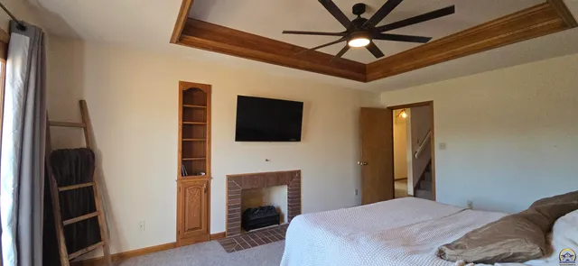 $475,000 | 9020 Southwest Wanamaker Road, Wakarusa, KS 66546