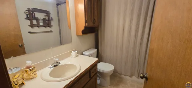 $475,000 | 9020 Southwest Wanamaker Road, Wakarusa, KS 66546