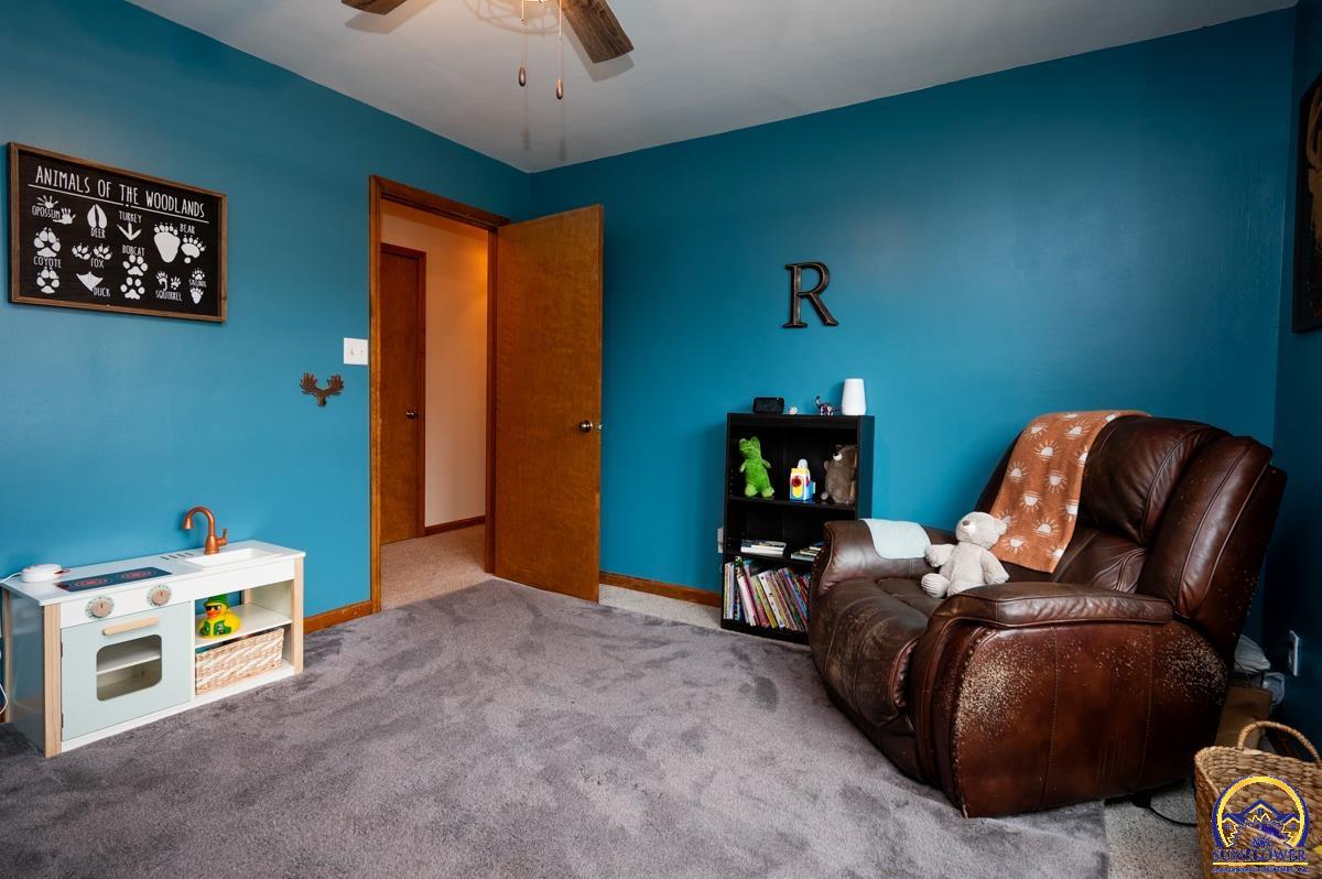 9020 Southwest Wanamaker Road Wakarusa, KS 66546 - Photo 23 of 44