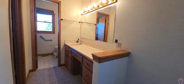 $475,000 | 9020 Southwest Wanamaker Road, Wakarusa, KS 66546