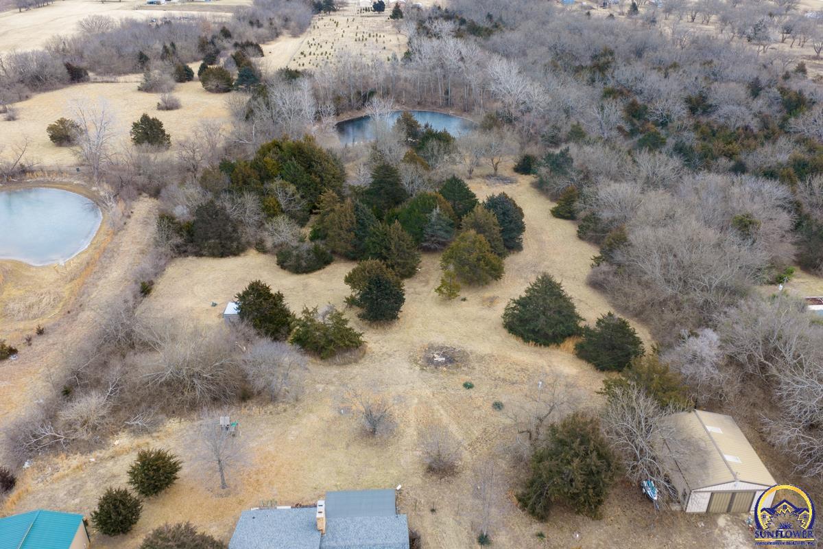 9020 Southwest Wanamaker Road Wakarusa, KS 66546 - Photo 37 of 44