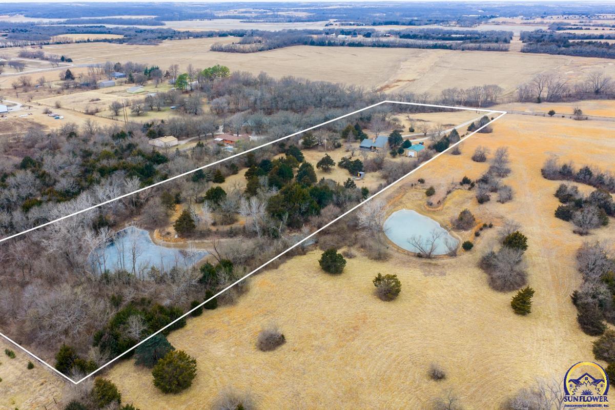 9020 Southwest Wanamaker Road Wakarusa, KS 66546 - Photo 42 of 44