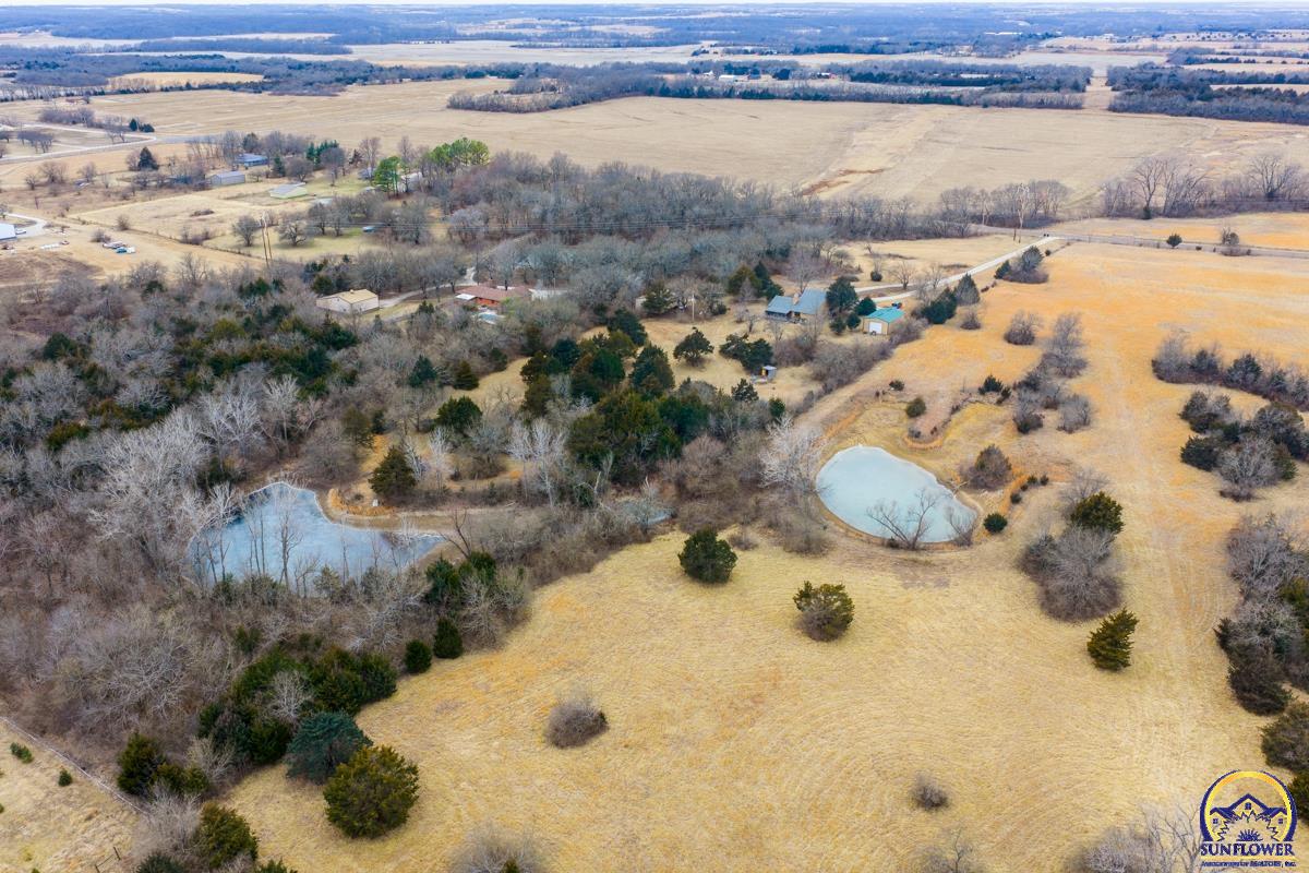 9020 Southwest Wanamaker Road Wakarusa, KS 66546 - Photo 43 of 44