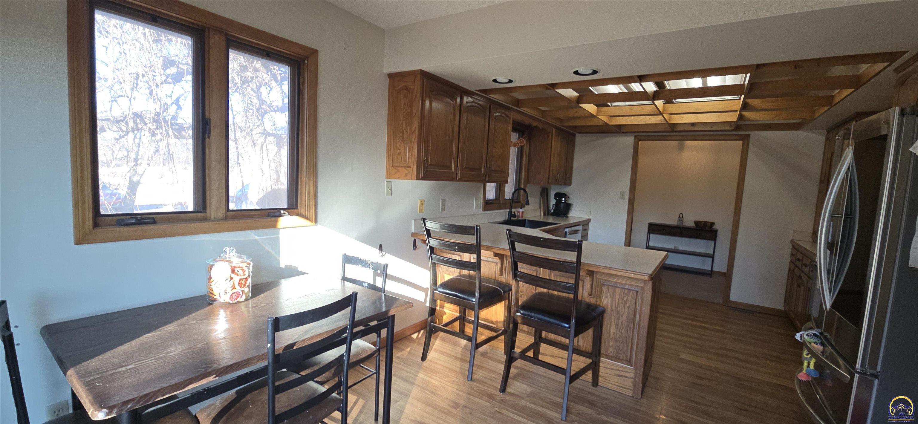 9020 Southwest Wanamaker Road Wakarusa, KS 66546 - Photo 6 of 41