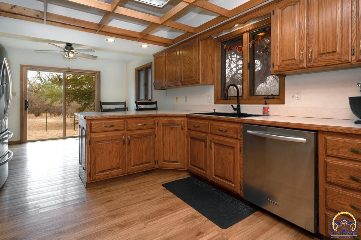 9020 Southwest Wanamaker Road Wakarusa, KS 66546 - Photo 7 of 44