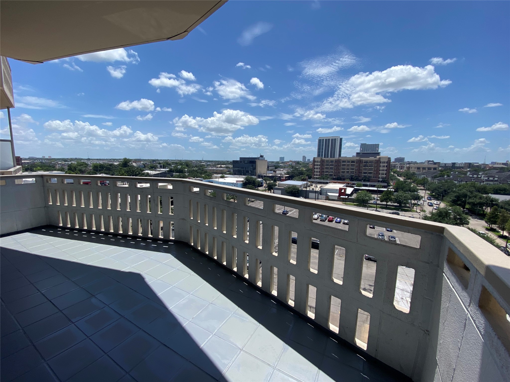2016 Main Street, Unit 720 Houston, TX 77002 - Photo 18 of 29 Gallery Image 18