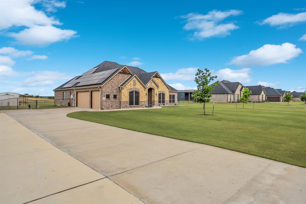 12305 Metz Road Sanger, TX 76266 - Photo 2 of 33