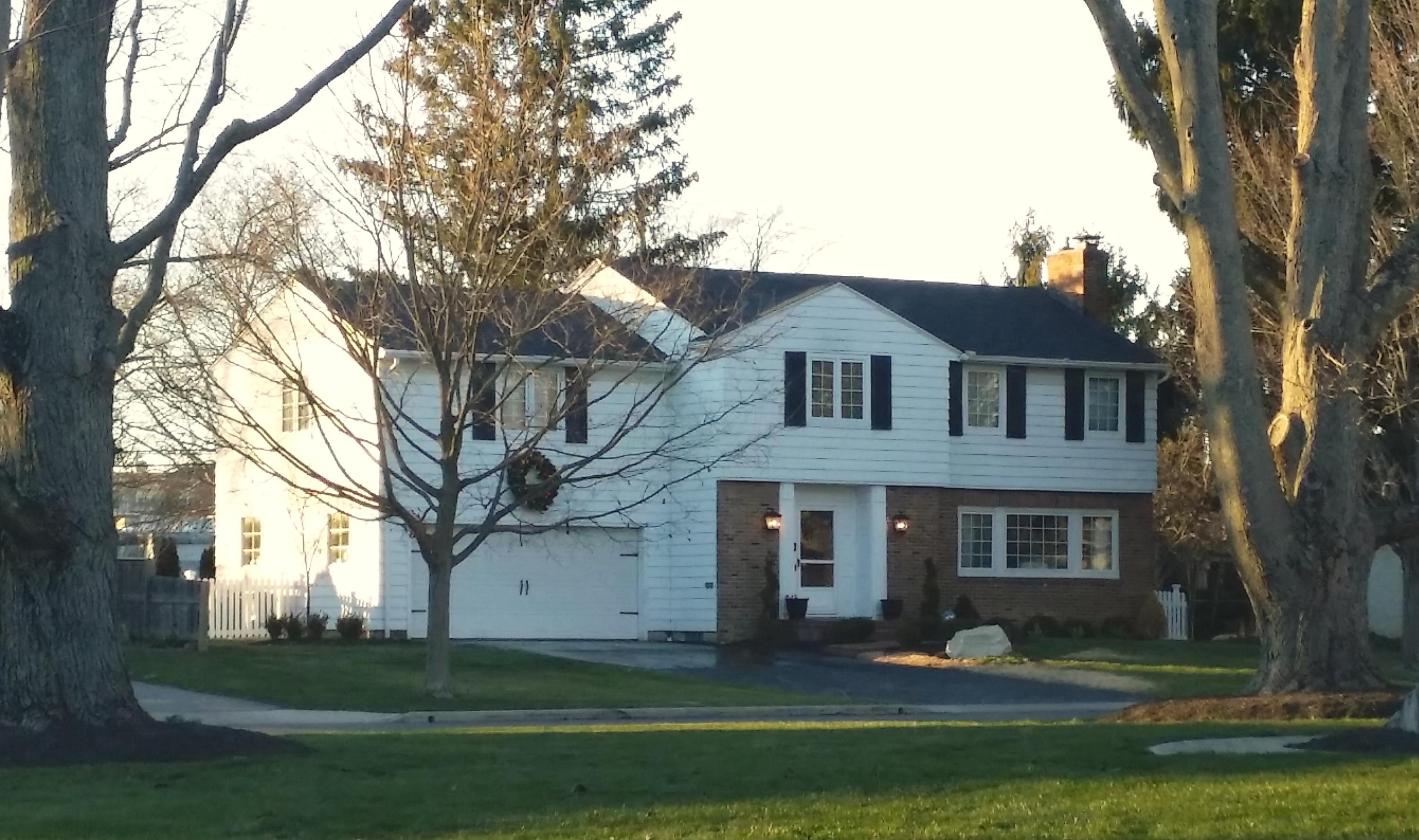 3077 Brandon Road Upper Arlington, OH 43221 - Photo 1 of 27 Gallery Image 1