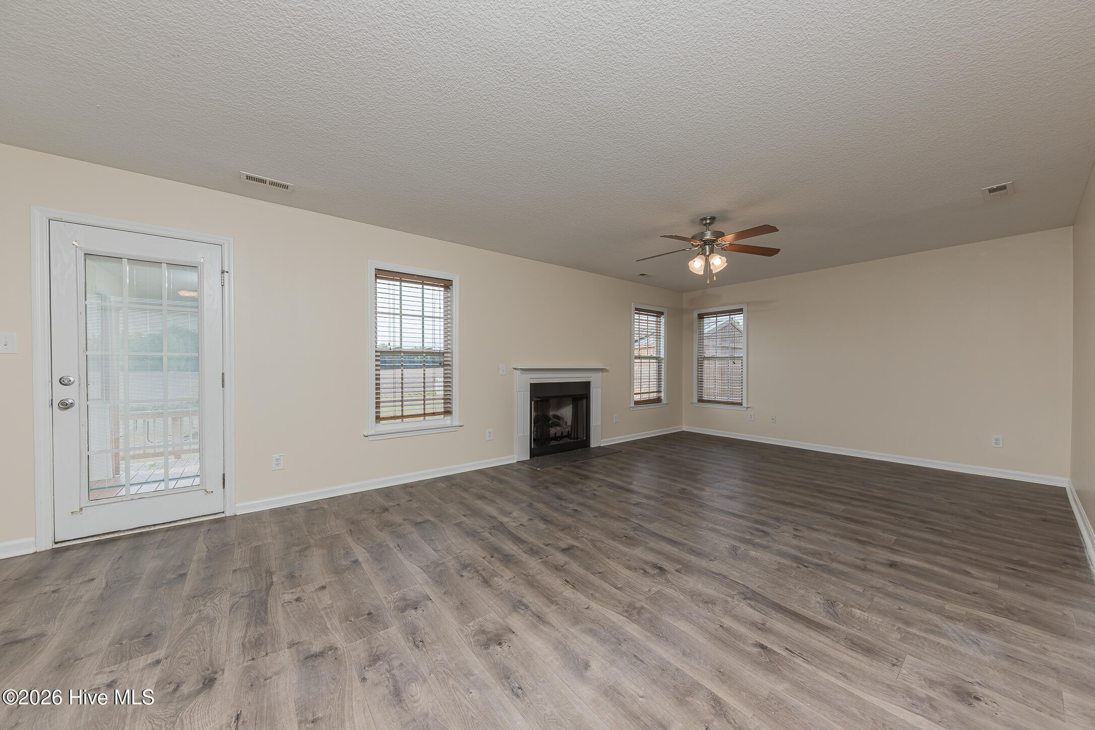 383 Francktown Road Richlands, NC 28574 - Photo 8 of 45 13LIVING