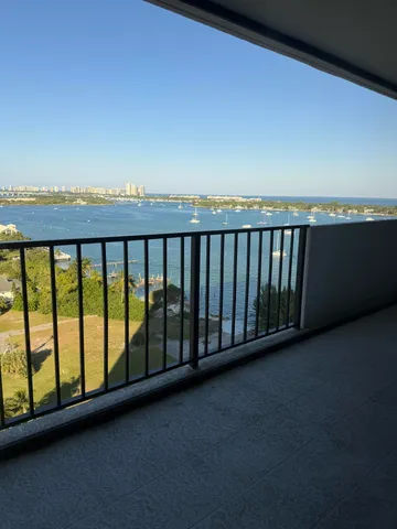 $3,400 | 5600 North Flagler Drive, Unit 1807, West Palm Beach, FL 33407