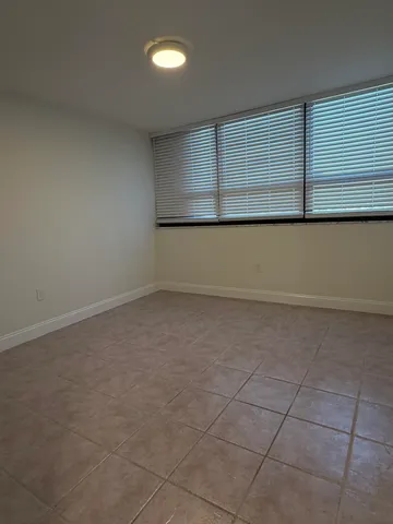 $3,400 | 5600 North Flagler Drive, Unit 1807, West Palm Beach, FL 33407