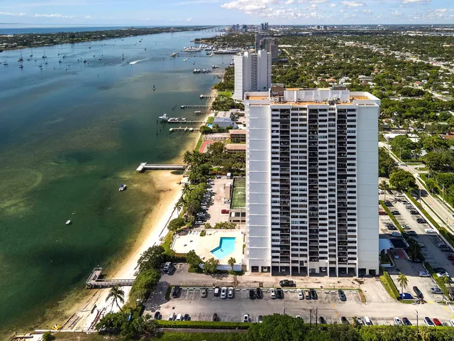 $3,400 | 5600 North Flagler Drive, Unit 1807, West Palm Beach, FL 33407