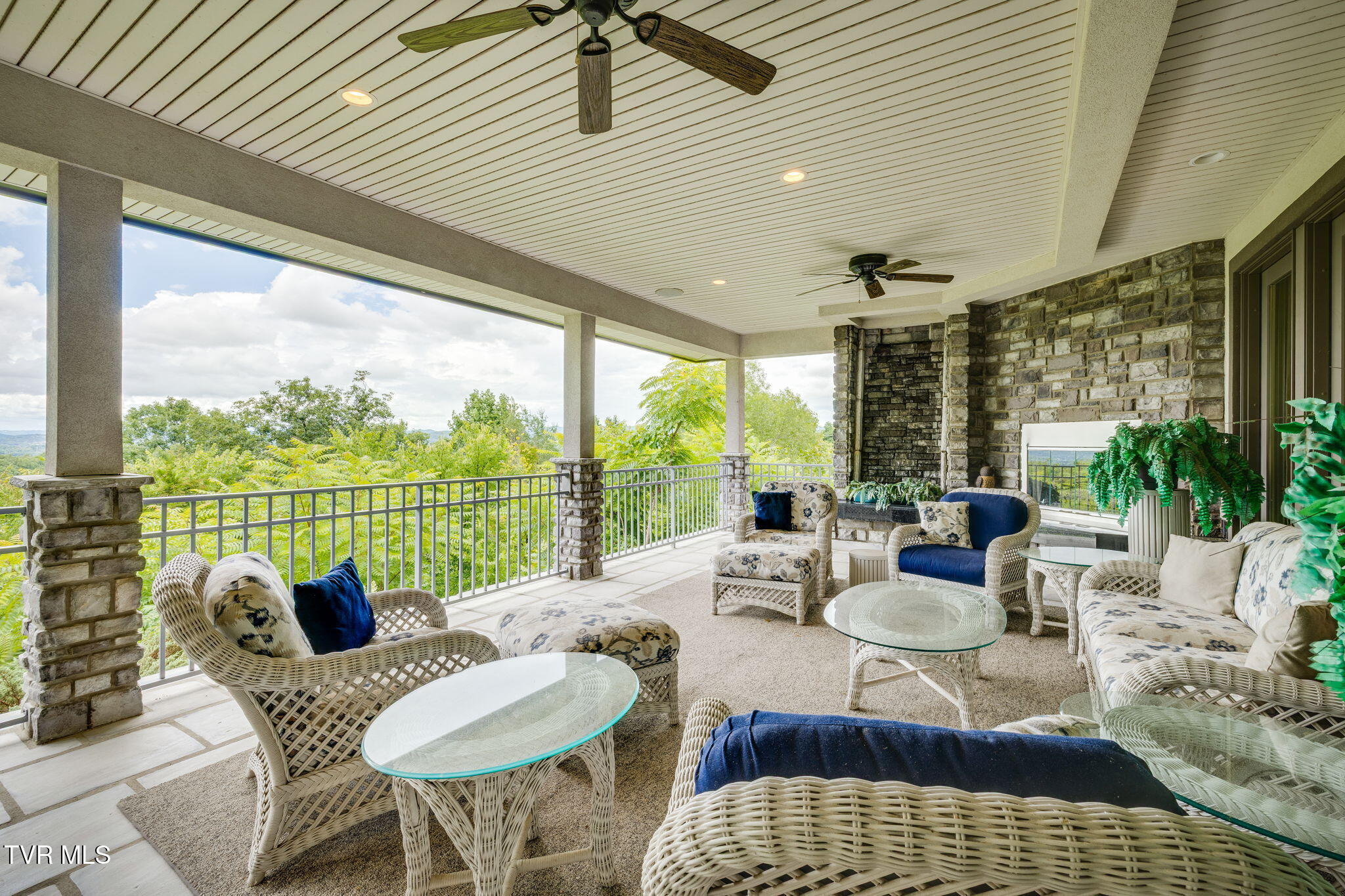 5855 Chestnut Ridge Road Kingsport, TN 37664 - Photo 56 of 68 055