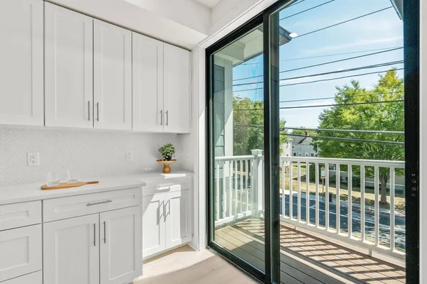 $5,900,000 | 260 Elm Street, Everett, MA 02149