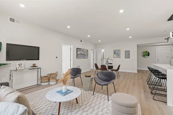 $5,900,000 | 260 Elm Street, Everett, MA 02149