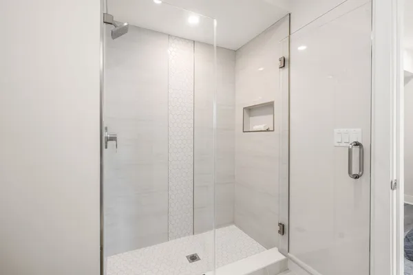 $5,900,000 | 260 Elm Street, Everett, MA 02149