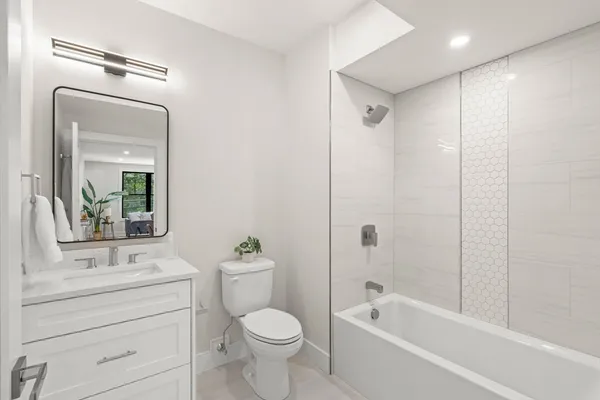 $5,900,000 | 260 Elm Street, Everett, MA 02149