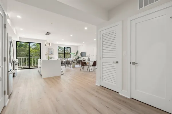 $5,900,000 | 260 Elm Street, Everett, MA 02149