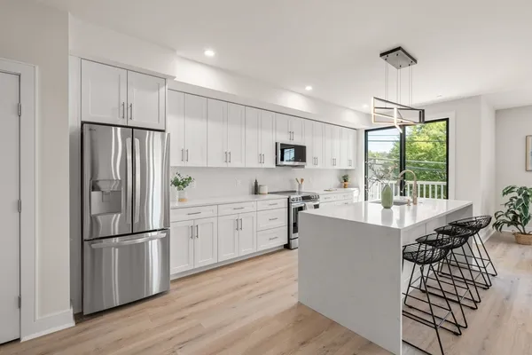 $5,900,000 | 260 Elm Street, Everett, MA 02149