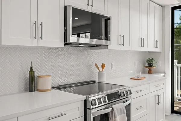 $5,900,000 | 260 Elm Street, Everett, MA 02149