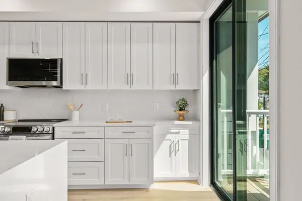 $5,900,000 | 260 Elm Street, Everett, MA 02149