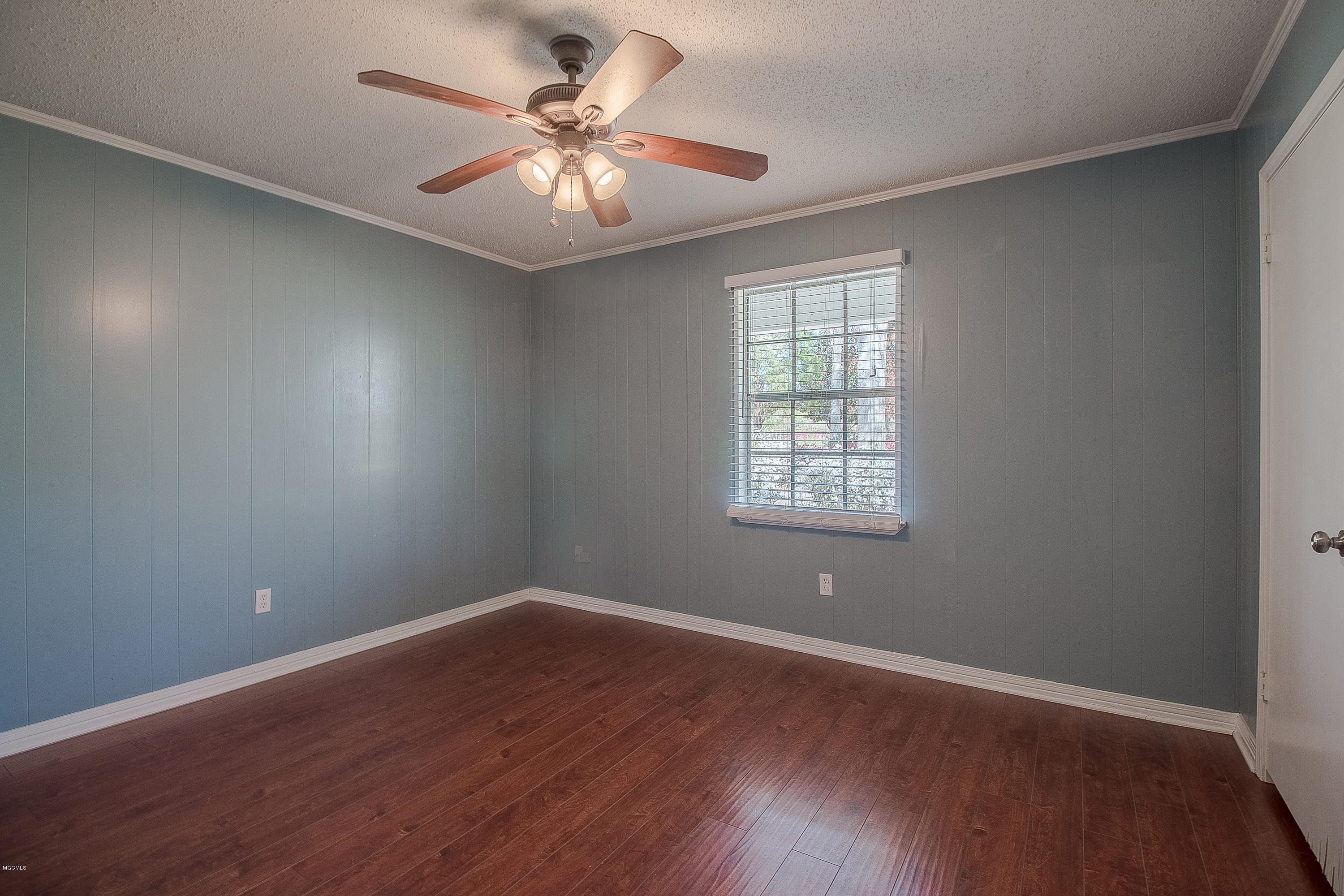 23367 South Pinecrest Road Saucier, MS 39574 - Photo 7 of 24 23367 S Pinecrest Road-guestbedroom1