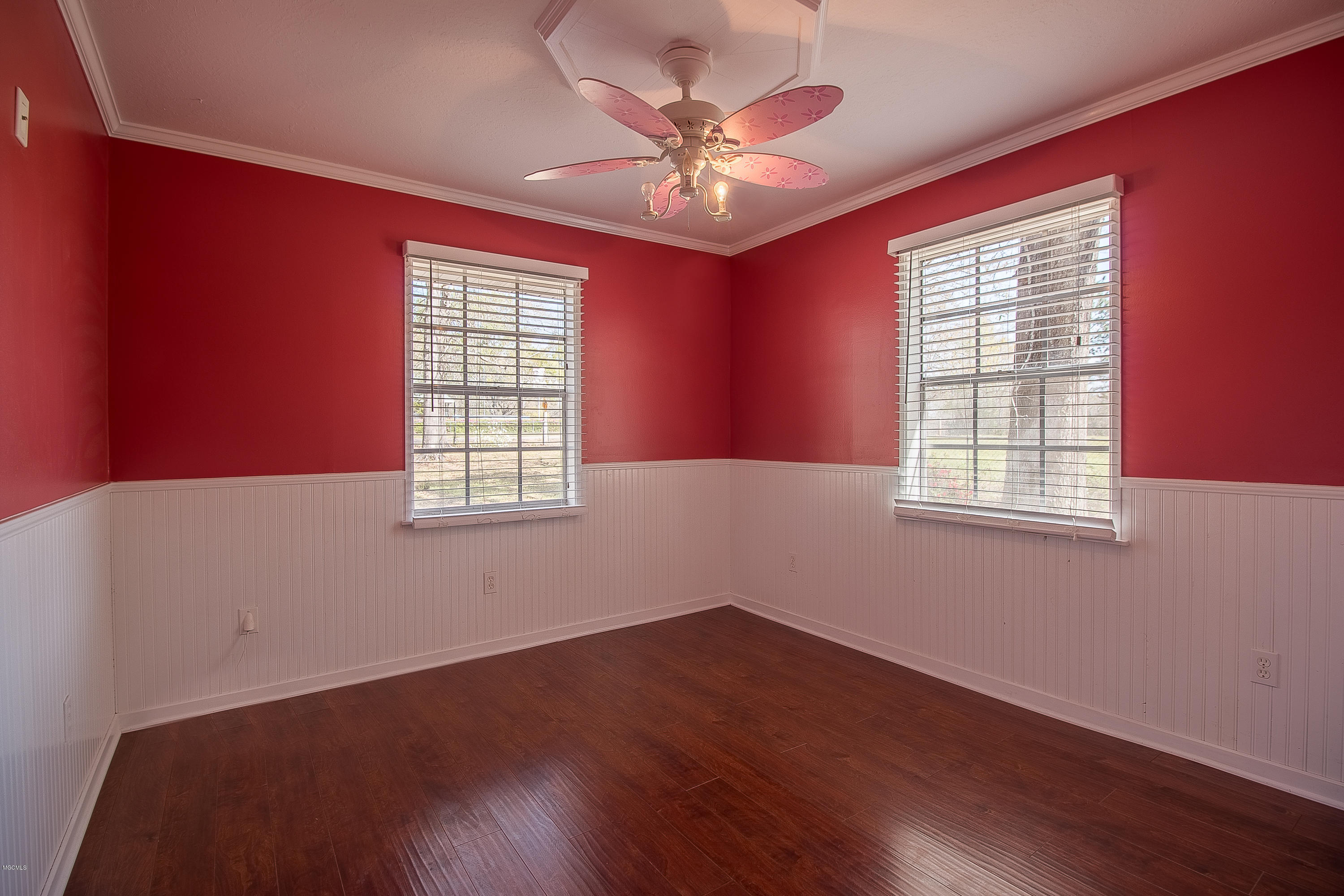 23367 South Pinecrest Road Saucier, MS 39574 - Photo 8 of 24 23367 S Pinecrest Road-guestbedroom2