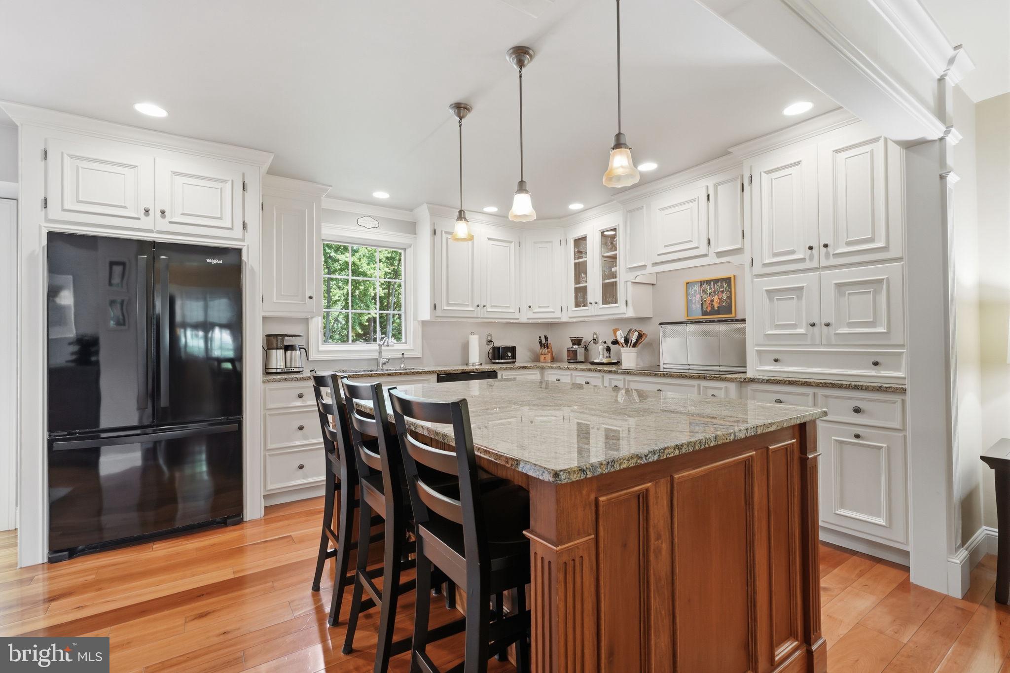 275 Aspen Road Yardley, PA 19067 - Photo 10 of 47