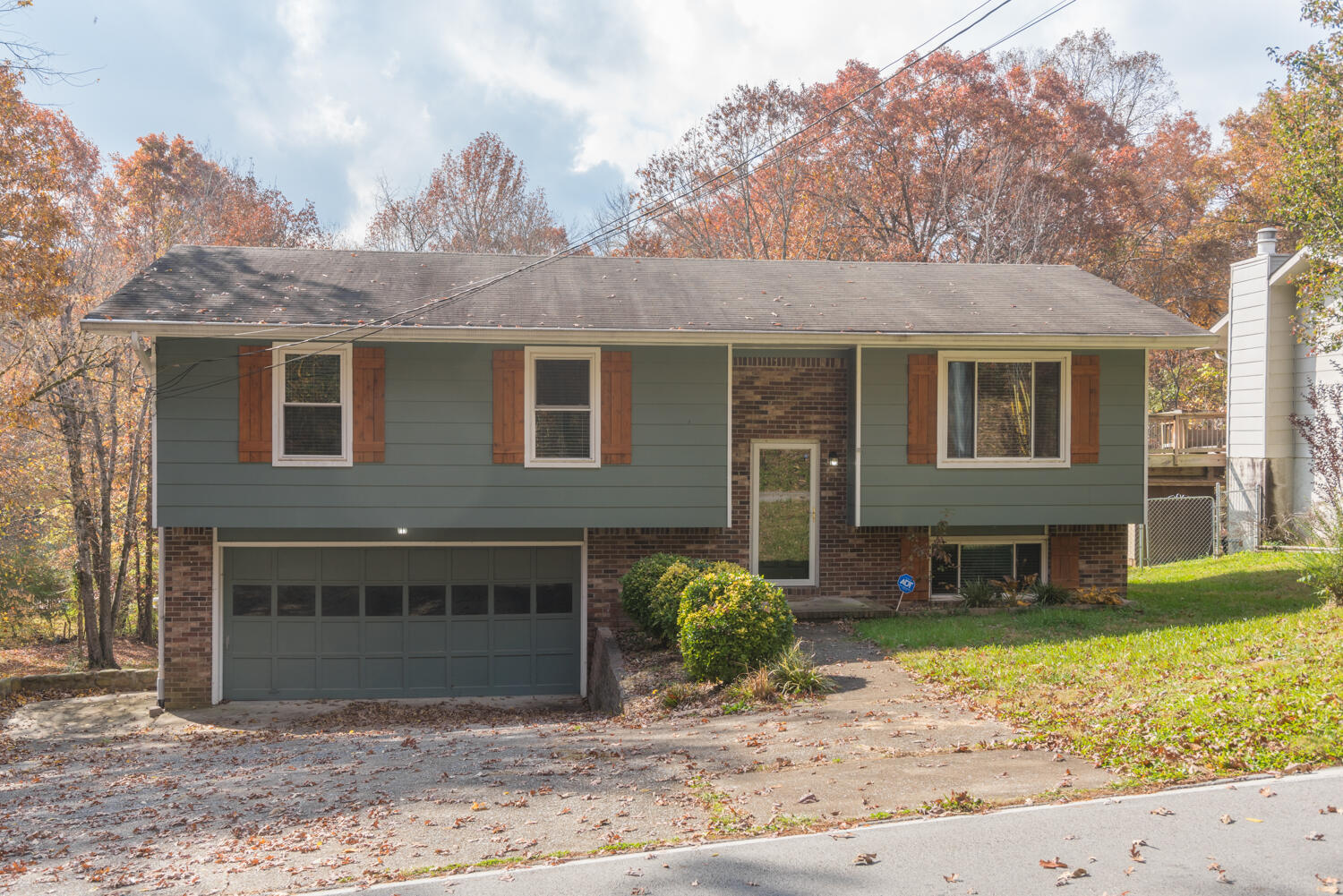 1484 Bowman Road Hixson, TN 37343 - Photo 1 of 24 1484_Bowman_Rd_01