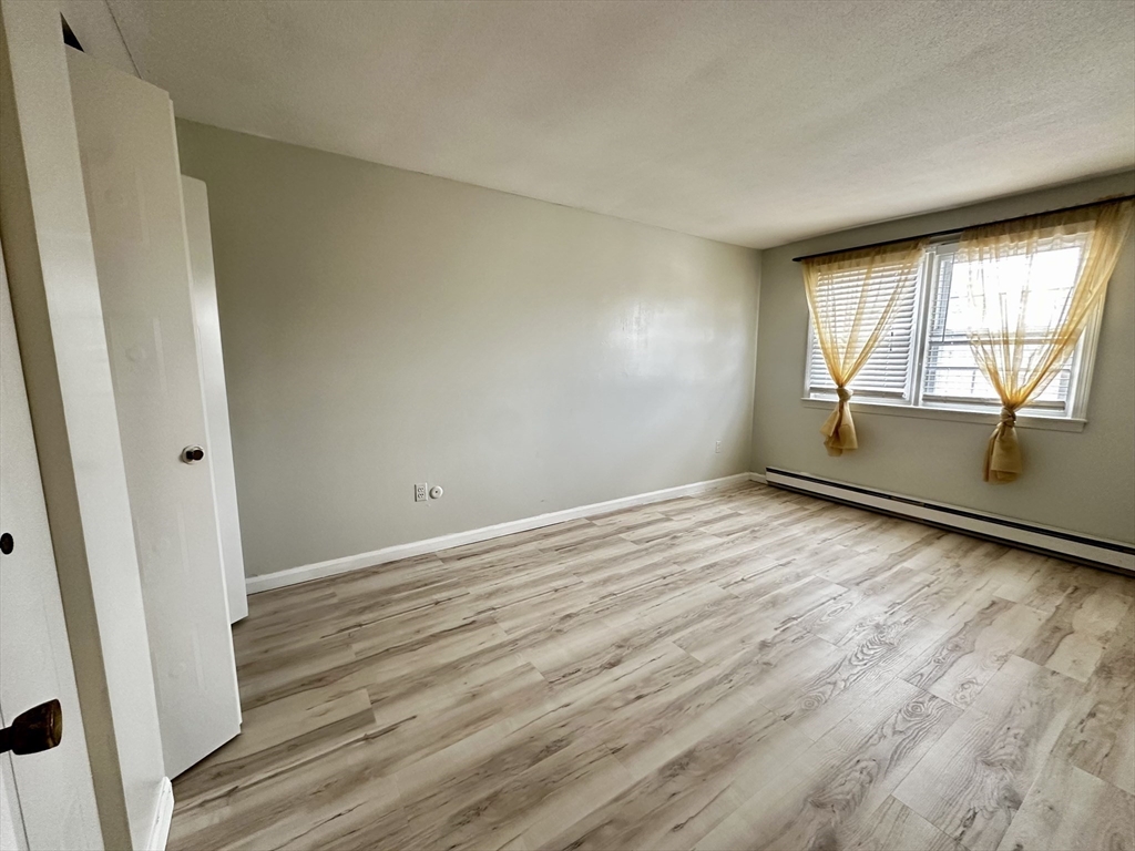 540 Granby Road, Unit 98 South Hadley, MA 01075 - Photo 14 of 26