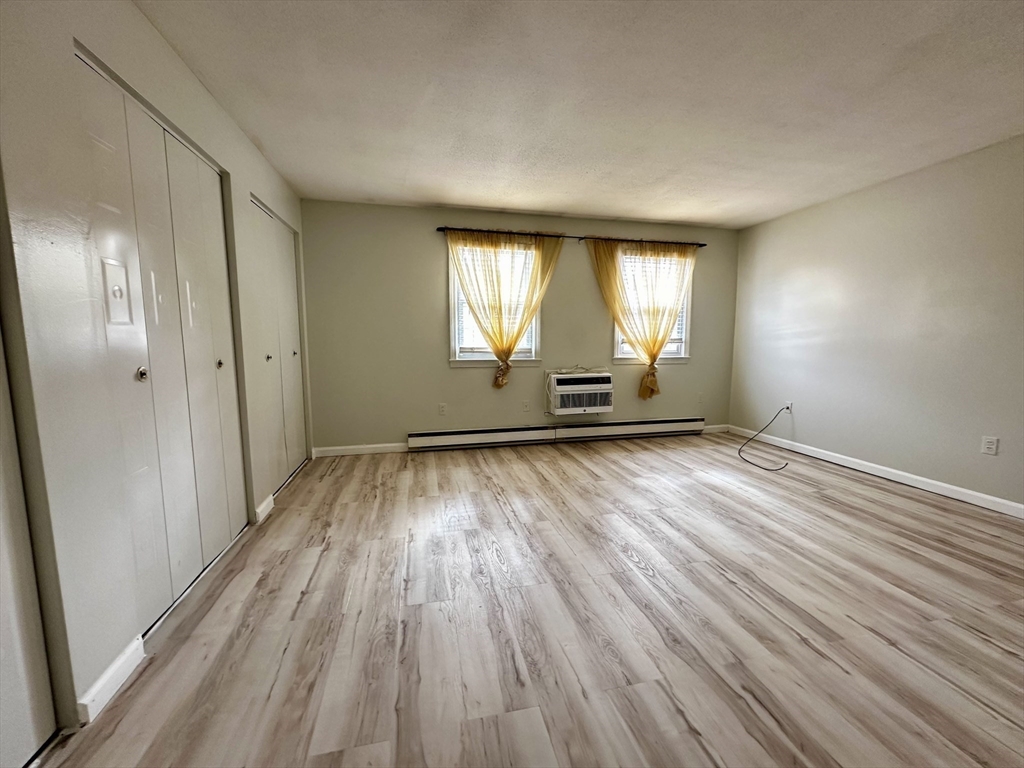 540 Granby Road, Unit 98 South Hadley, MA 01075 - Photo 17 of 26