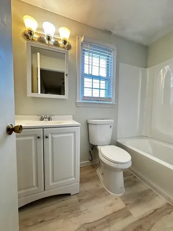 $1,950 | 540 Granby Road, Unit 98, South Hadley, MA 01075