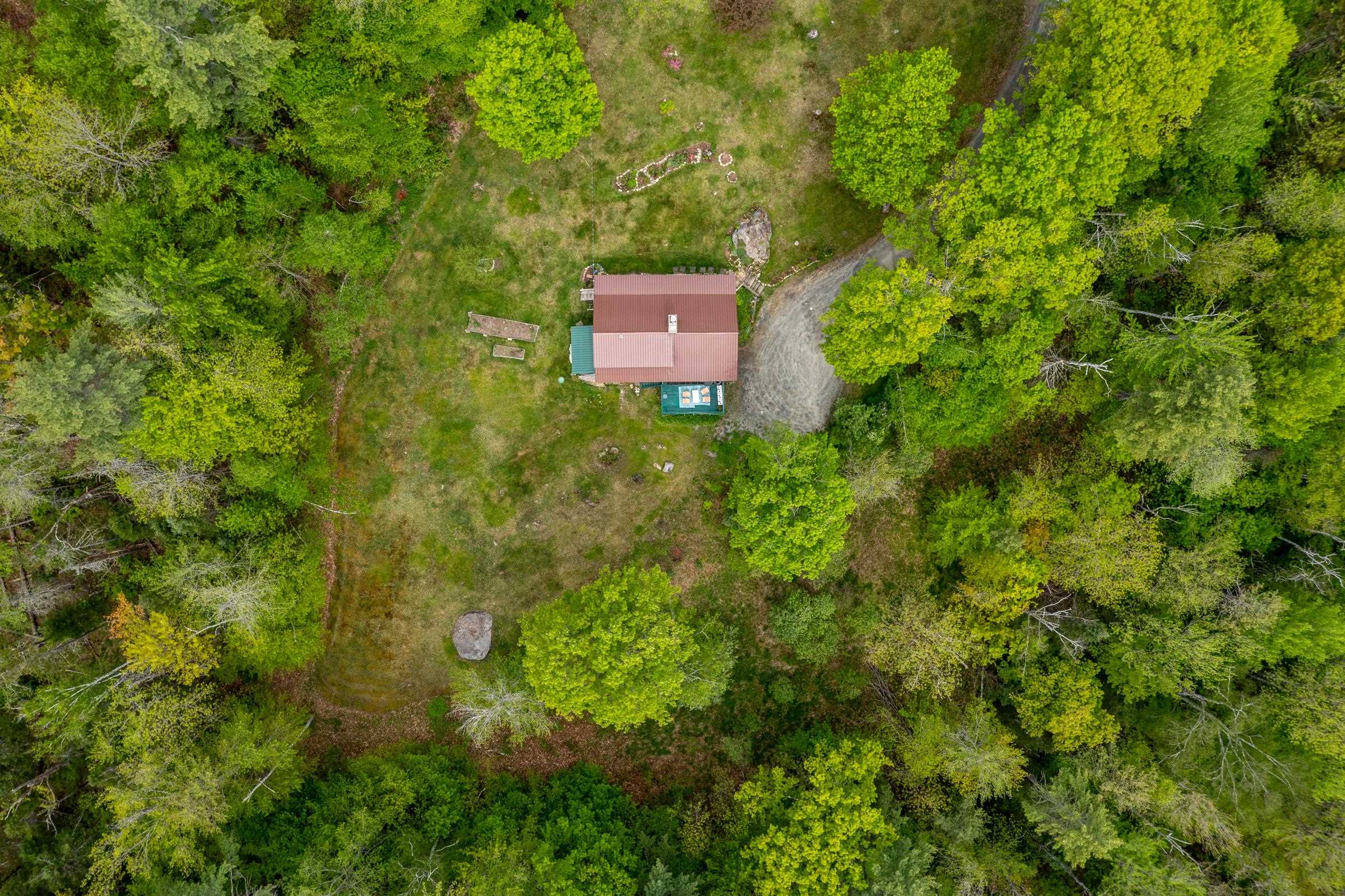 287 Powder Mill Road Londonderry, VT 05148 - Photo 9 of 58