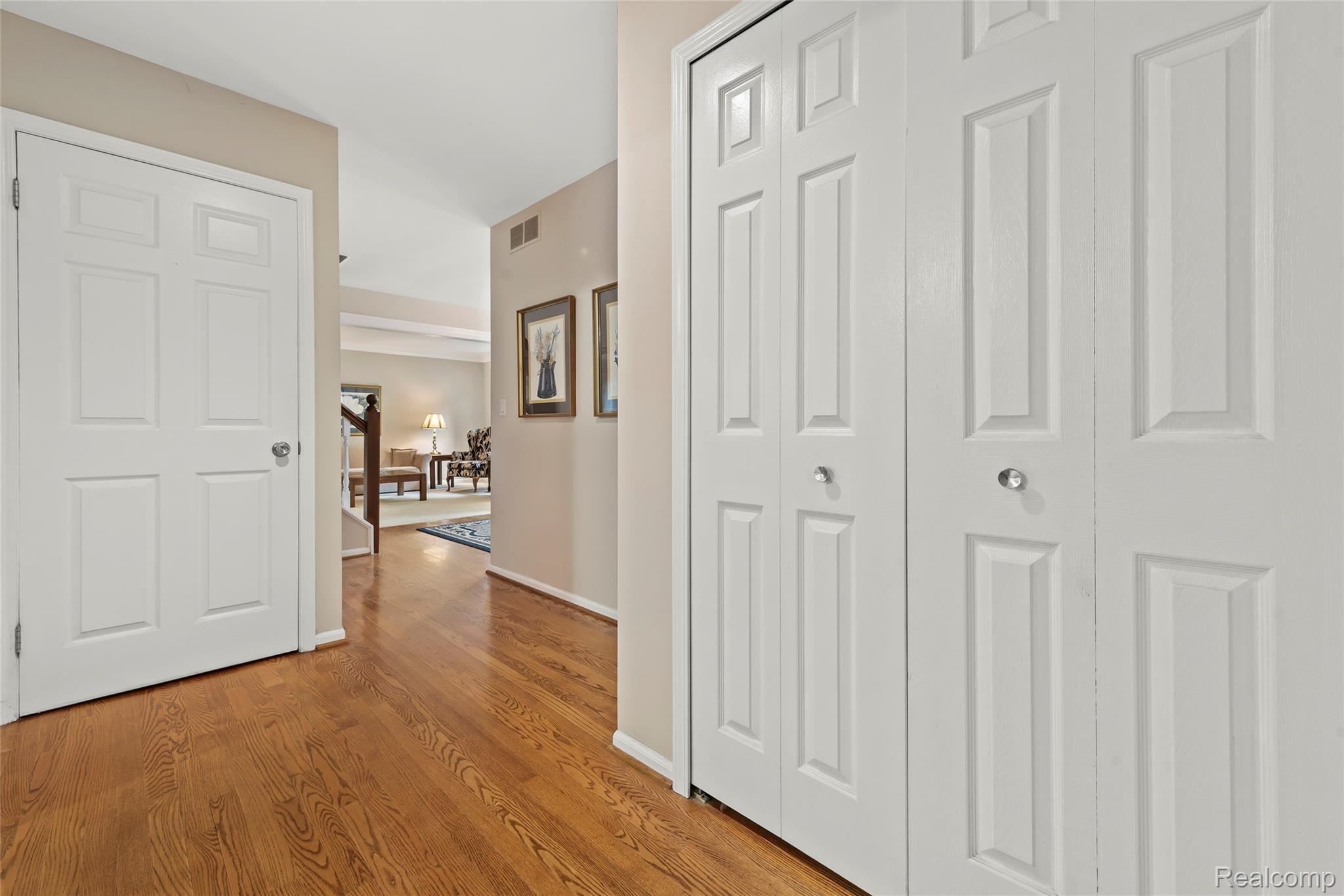 2974 Leyton Court Rochester, MI 48306 - Photo 24 of 36 DSC_3102.jpg