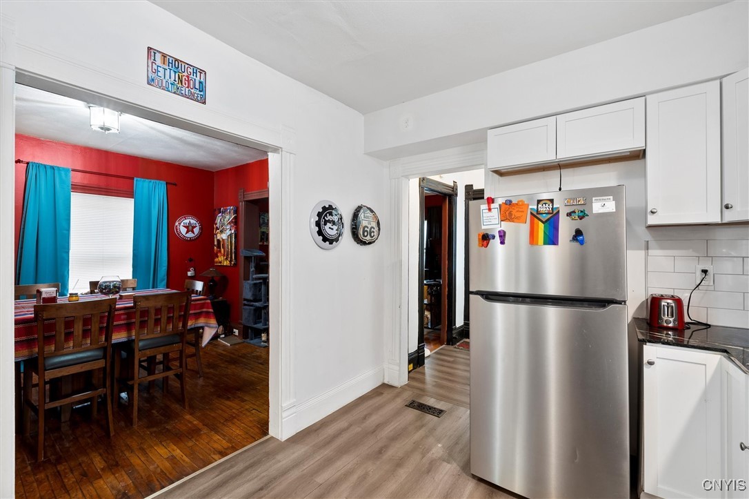 945 Oak Street Syracuse, NY 13203 - Photo 12 of 24