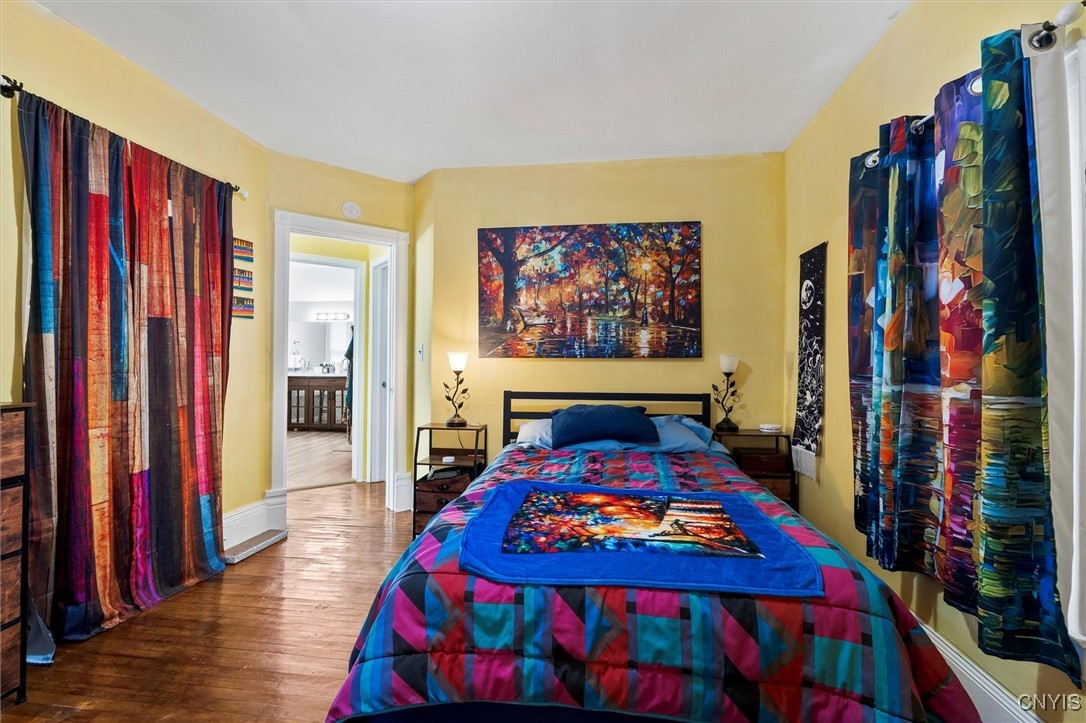 945 Oak Street Syracuse, NY 13203 - Photo 18 of 24