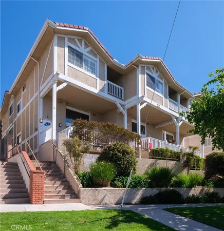 $1,579,000 | 222 South Guadalupe Avenue, Unit 1, Redondo Beach, CA 90277
